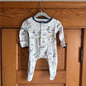 Magnetic Me Parent Favorite Organic Cotton Footie Animal Print Size 0-3 months